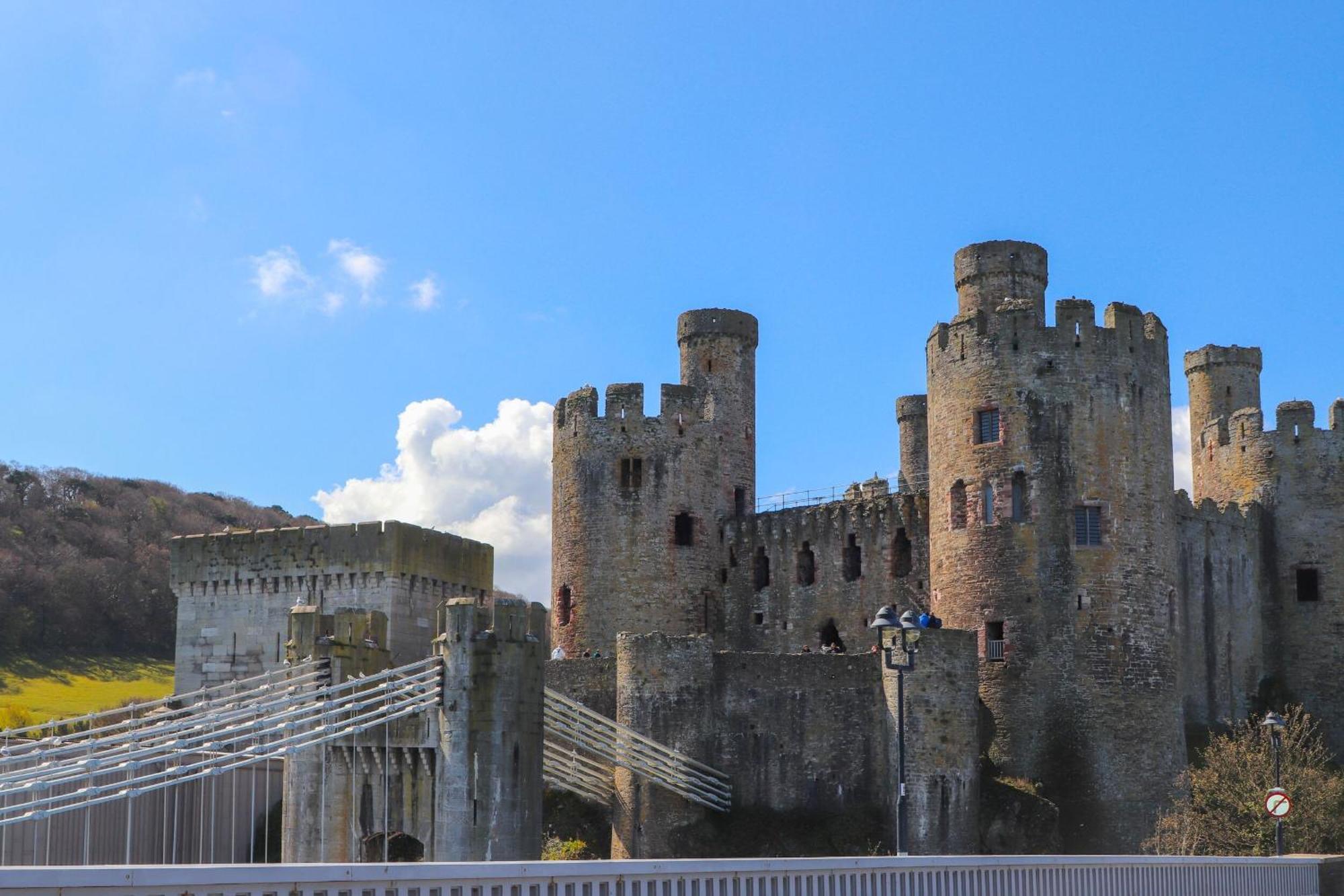 Villa 3 Trem Afon Llansanffraid Glan Conwy Esterno foto