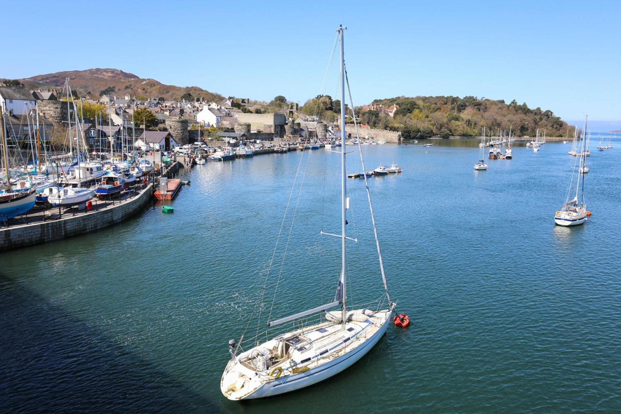 Villa 3 Trem Afon Llansanffraid Glan Conwy Esterno foto