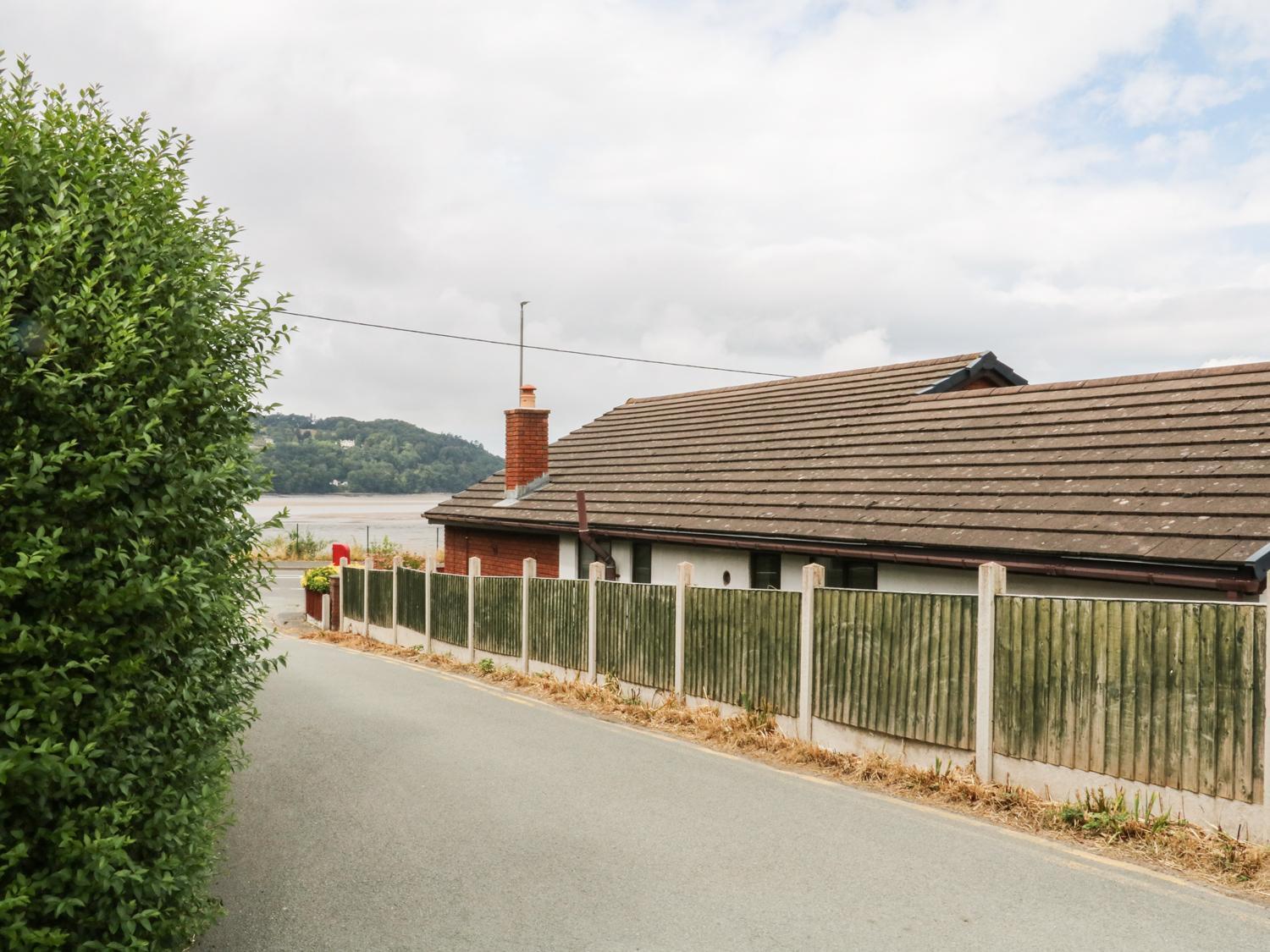 Villa 3 Trem Afon Llansanffraid Glan Conwy Esterno foto