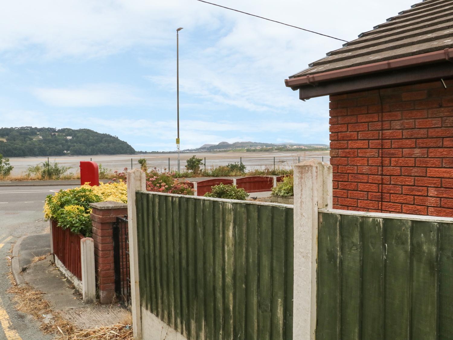 Villa 3 Trem Afon Llansanffraid Glan Conwy Esterno foto